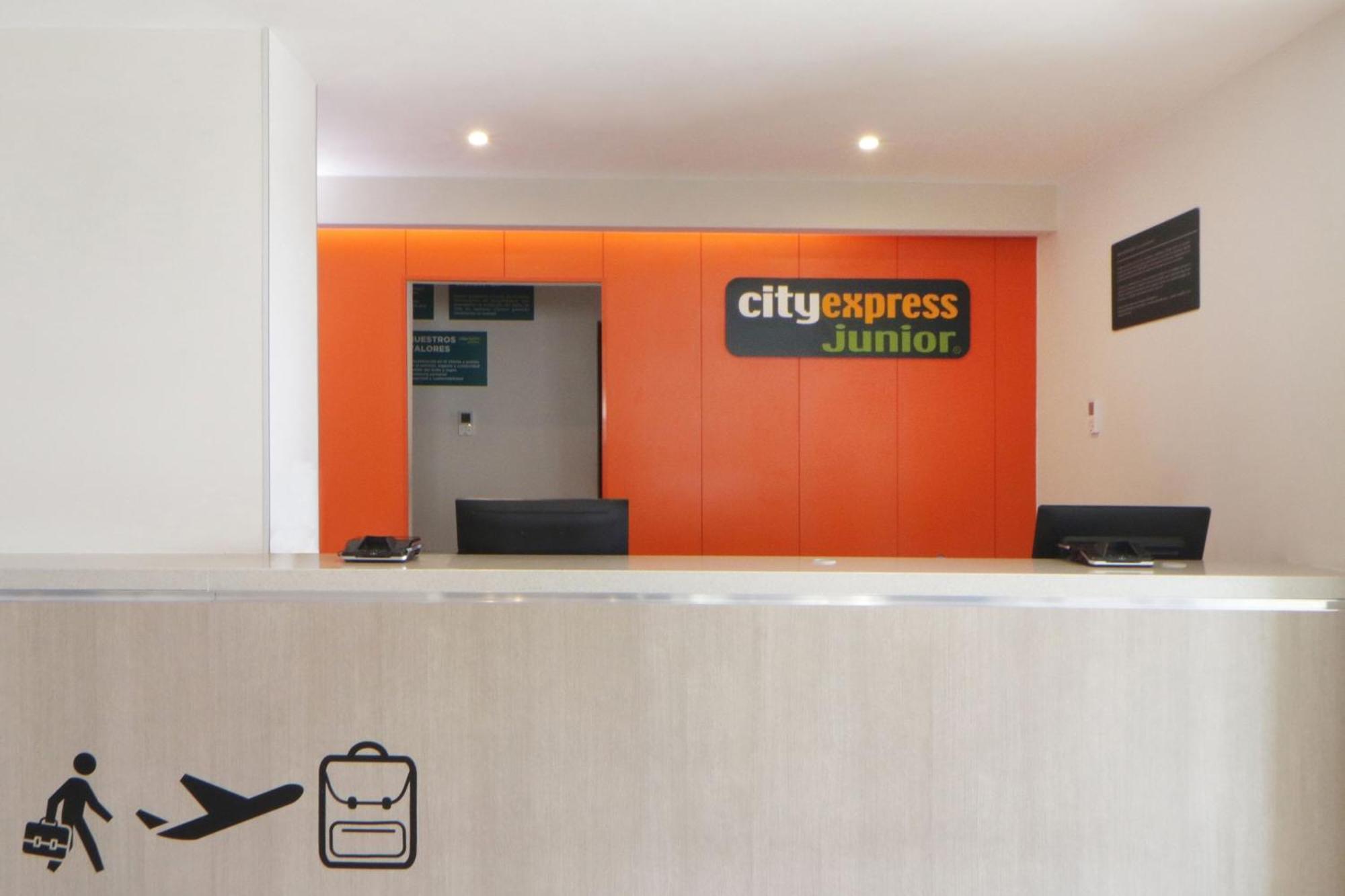 City Express Junior By Marriott Tijuana Otay Eksteriør billede