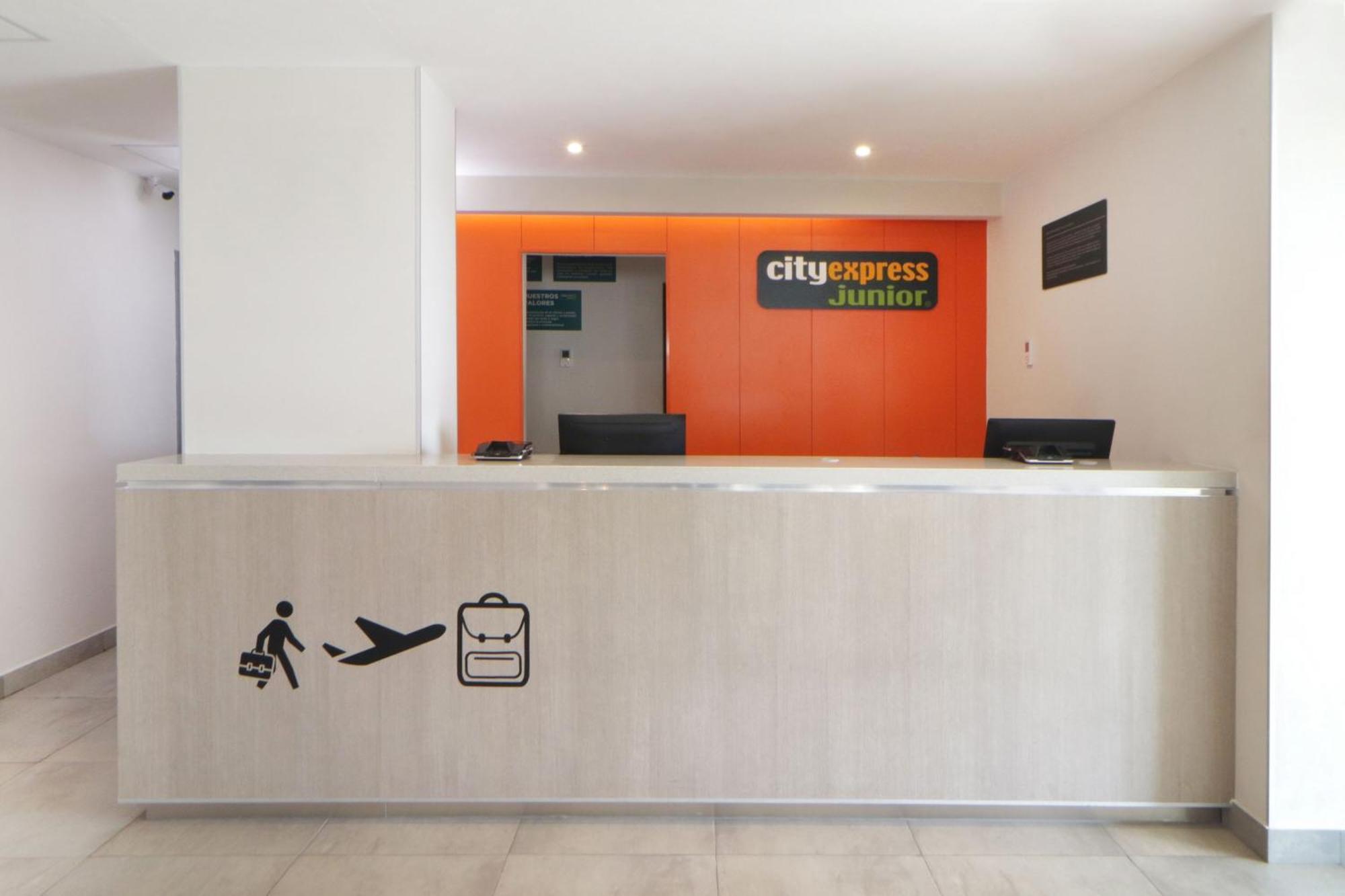 City Express Junior By Marriott Tijuana Otay Eksteriør billede
